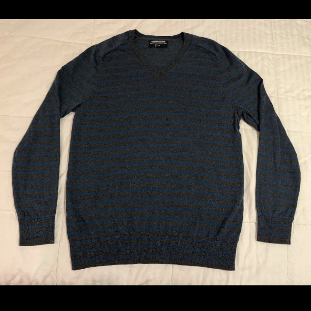 Banana Republic Baruffa Merino Wool Sweater Mens Large Grey Blue Striped V Neck